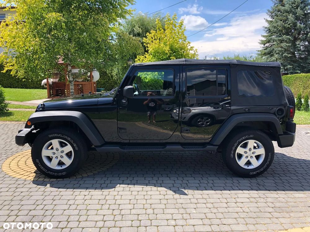 Jeep Wrangler Unlimited 3.6 Automatik Sahara - 4