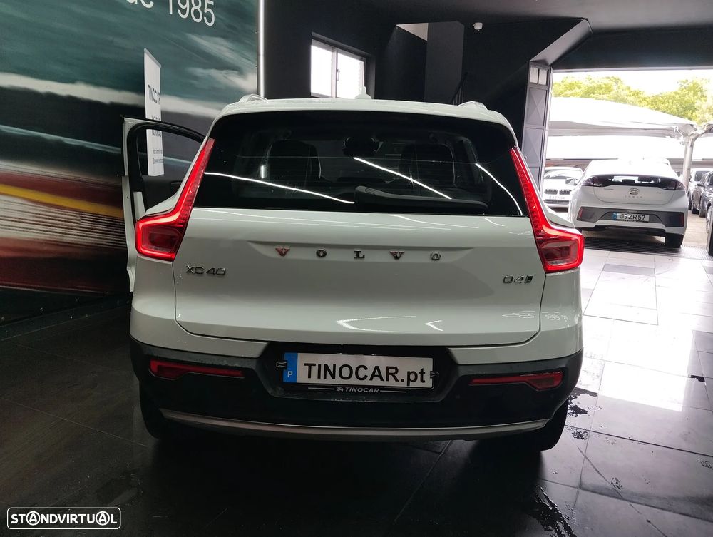 Volvo XC 40 2.0 D4 Momentum Plus AWD - 6