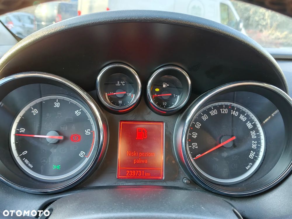 Opel Astra 1.7 CDTI DPF Cosmo - 20