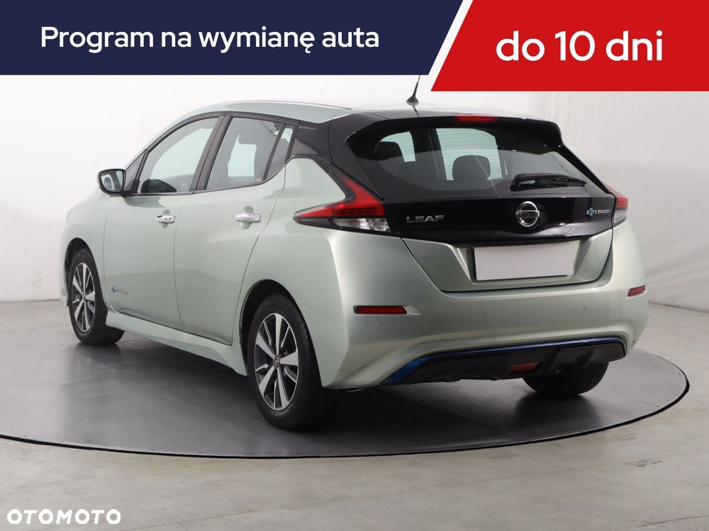 Nissan Leaf - 6