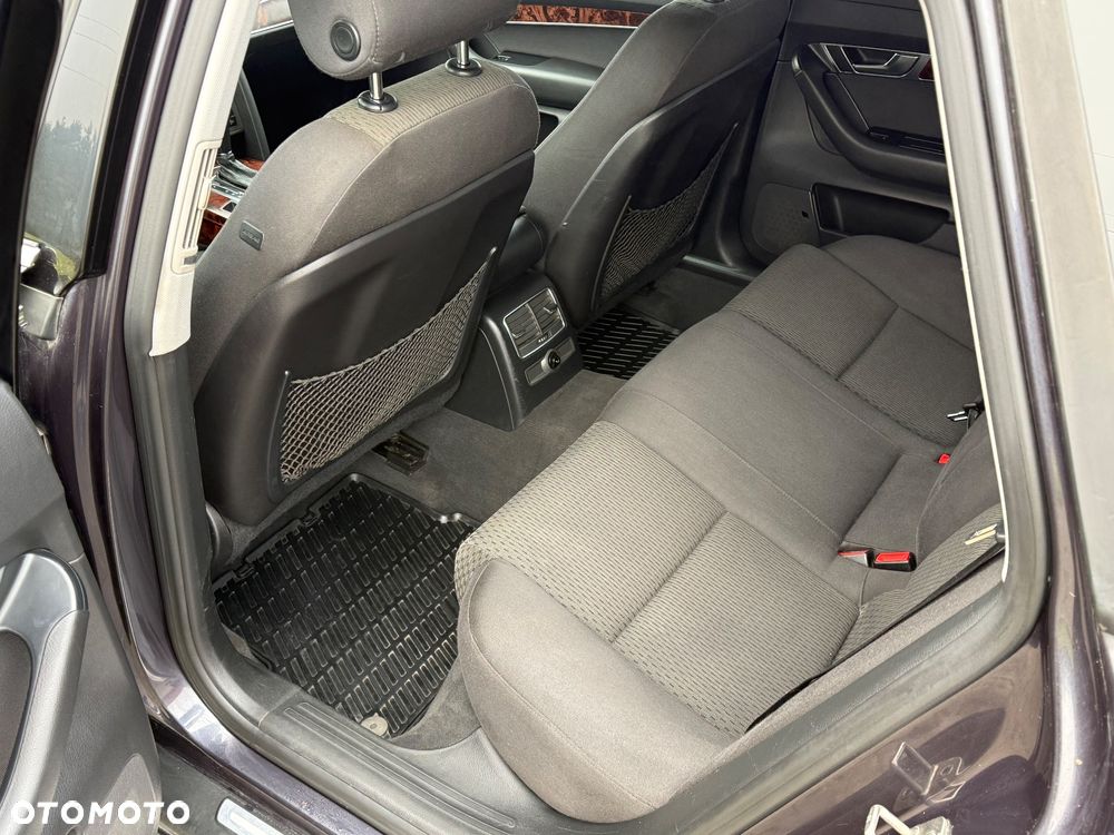 Audi A6 Avant 2.4 Multitronic - 24