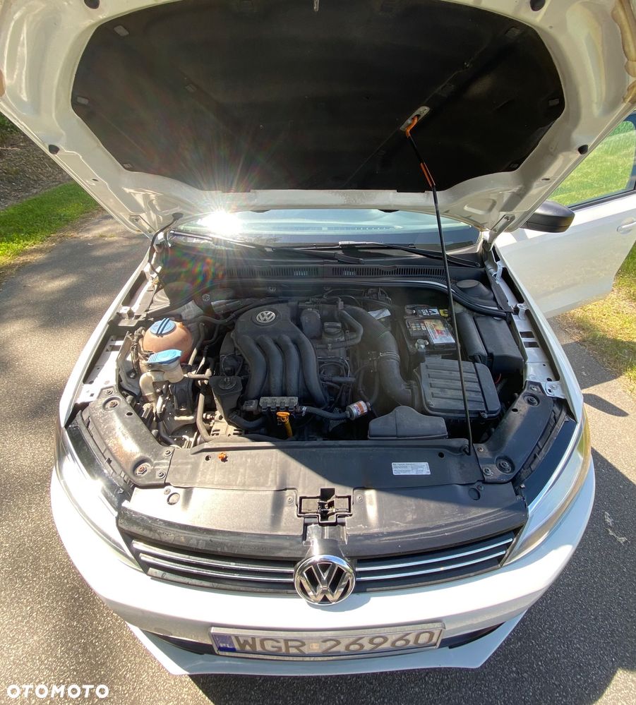 Volkswagen Jetta - 14