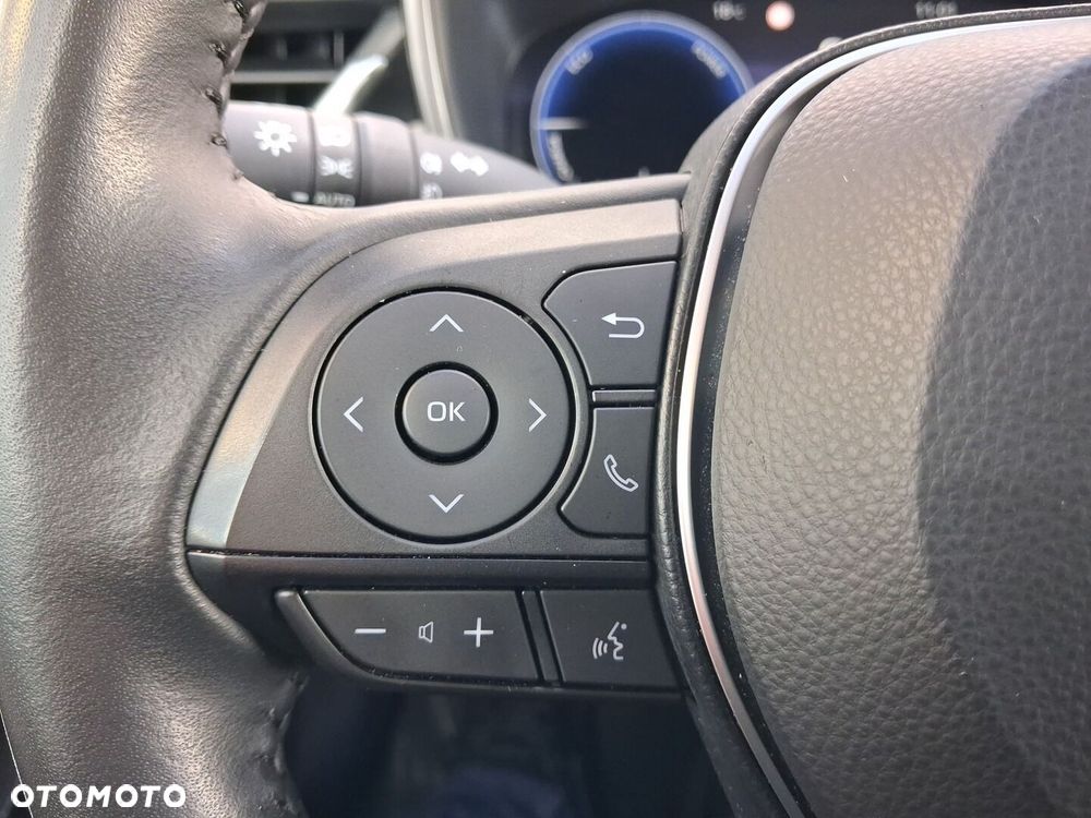 Toyota Corolla 1.8 Hybrid Comfort - 17
