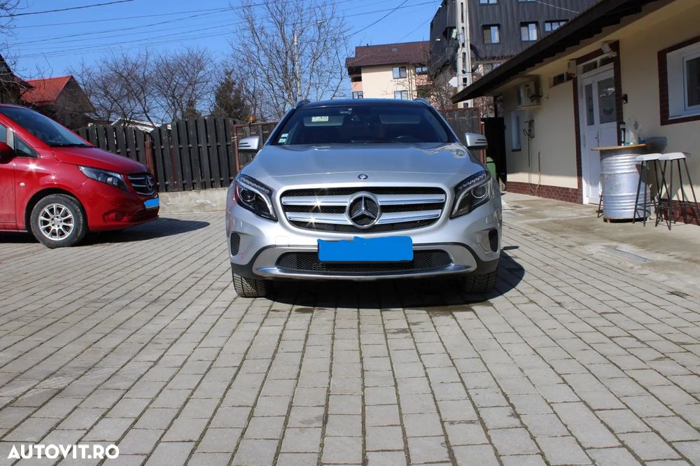 Mercedes-Benz GLA 220 CDI 4MATIC 7G-DCT - 4