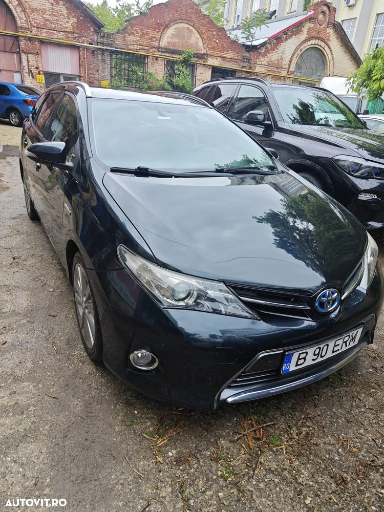 Toyota Auris - 1
