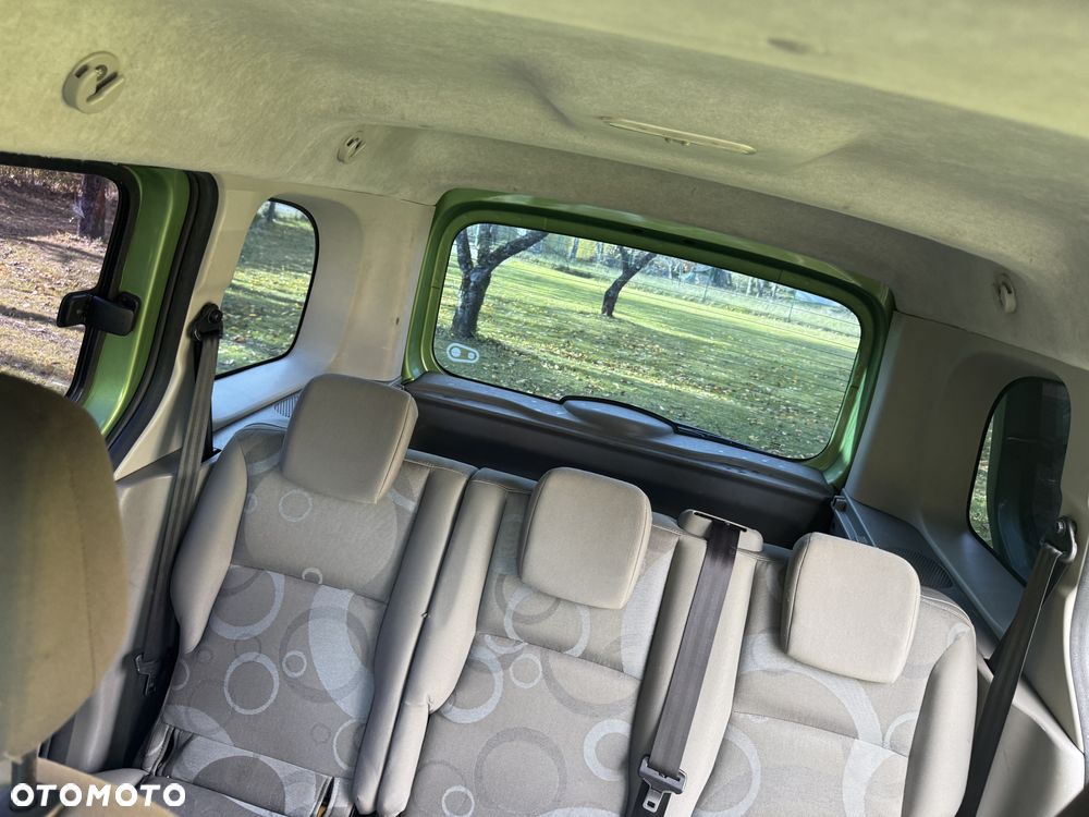 Renault Kangoo 1.6 16V Helios - 12