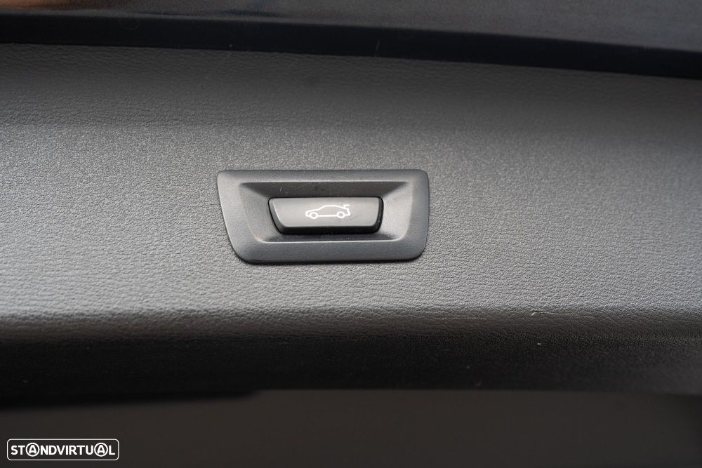 BMW X1 16 d sDrive Auto - 43