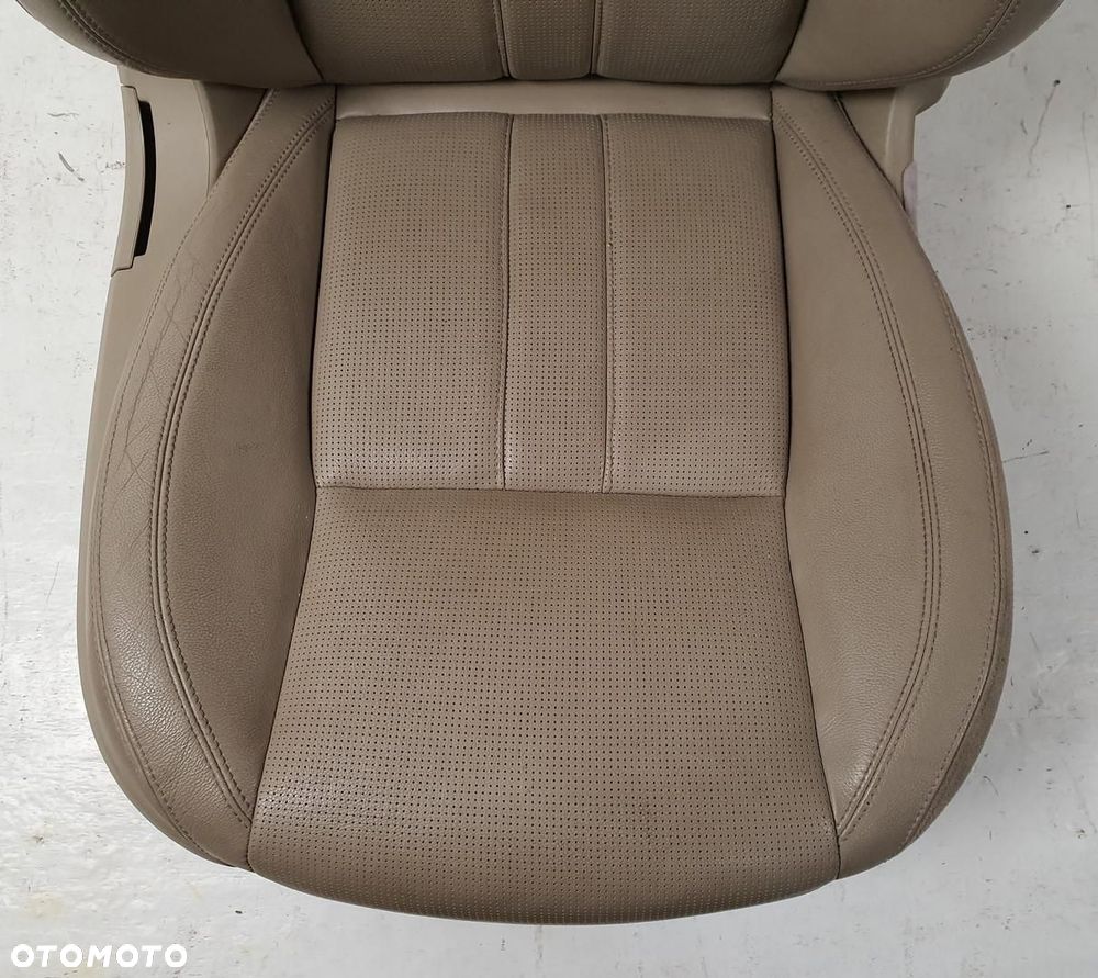 FOTEL PRAWY PRZÓD LAND ROVER DISCOVERY SPORT L550 - 2