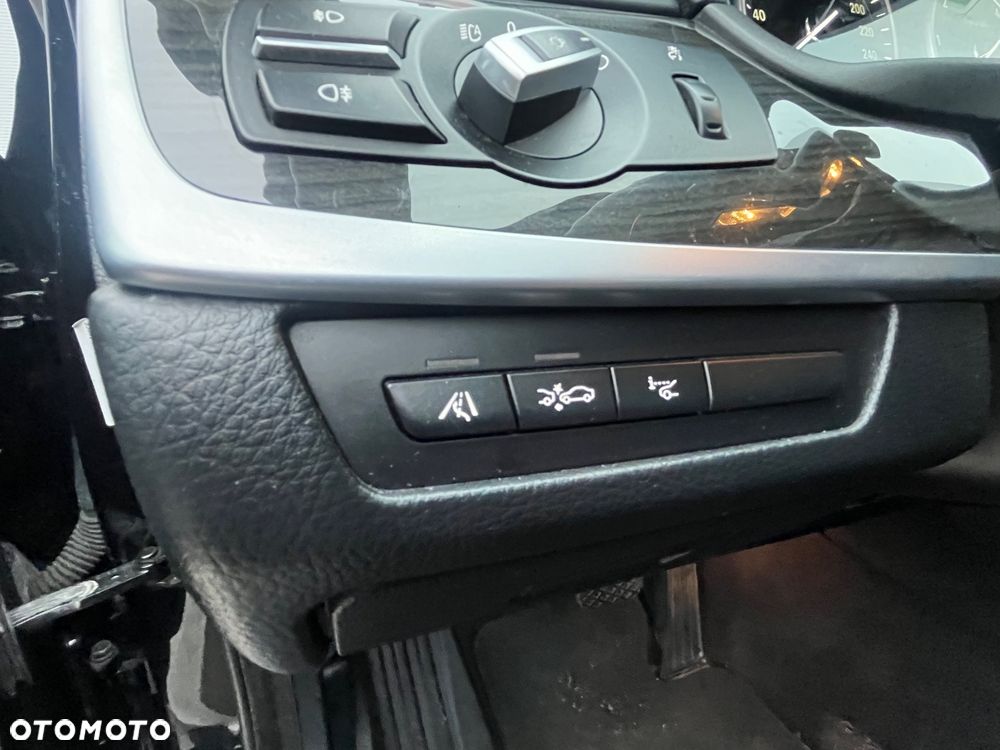 BMW Seria 5 - 13