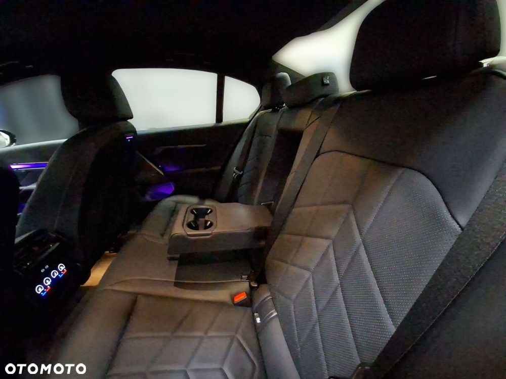 BMW Seria 5 - 18