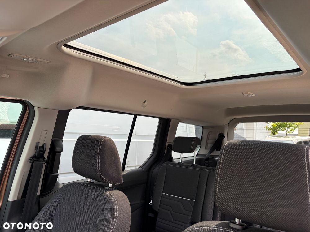 Ford Transit Connect - 5