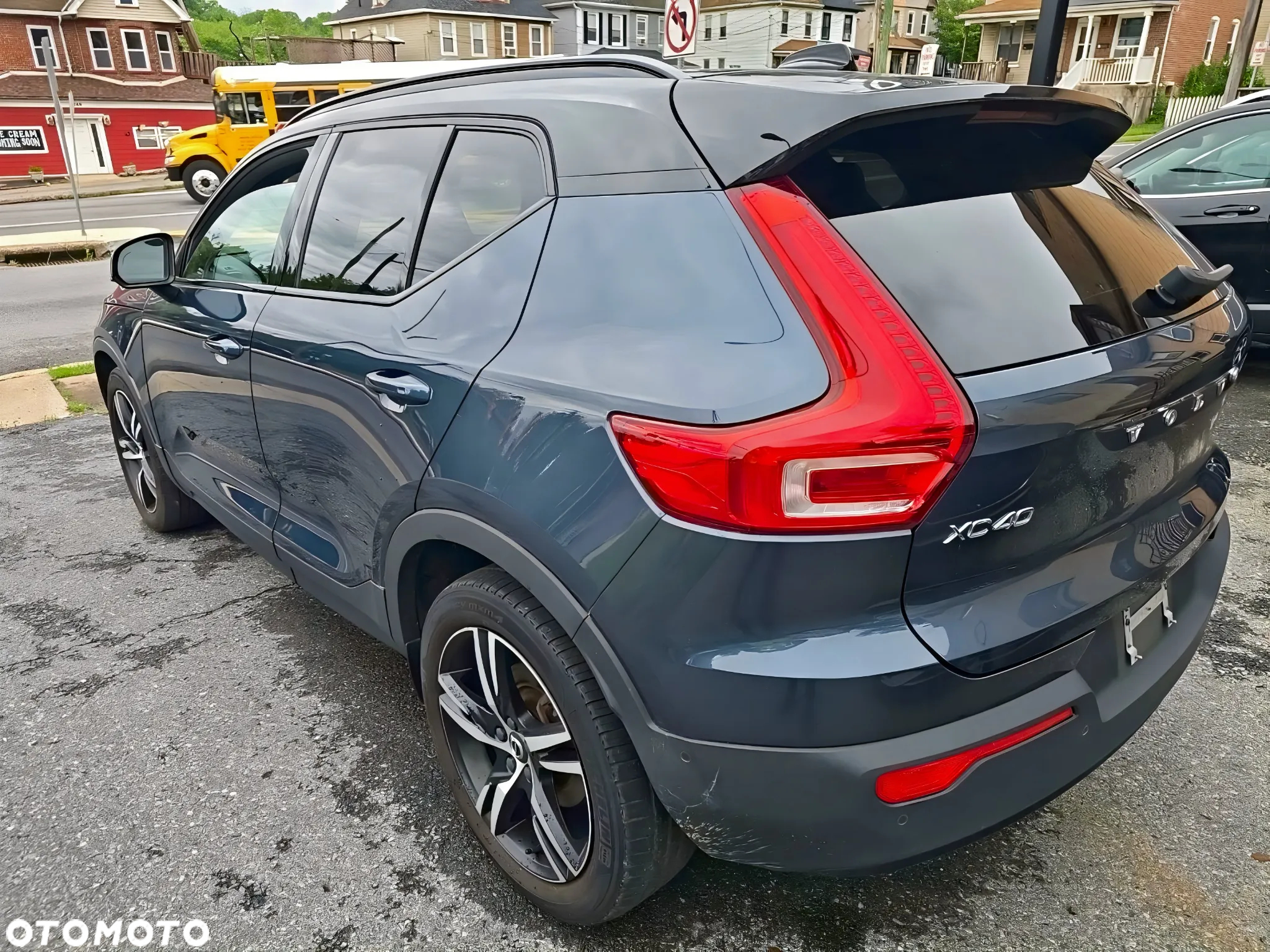 Volvo XC 40 T5 AWD R-Design - 3