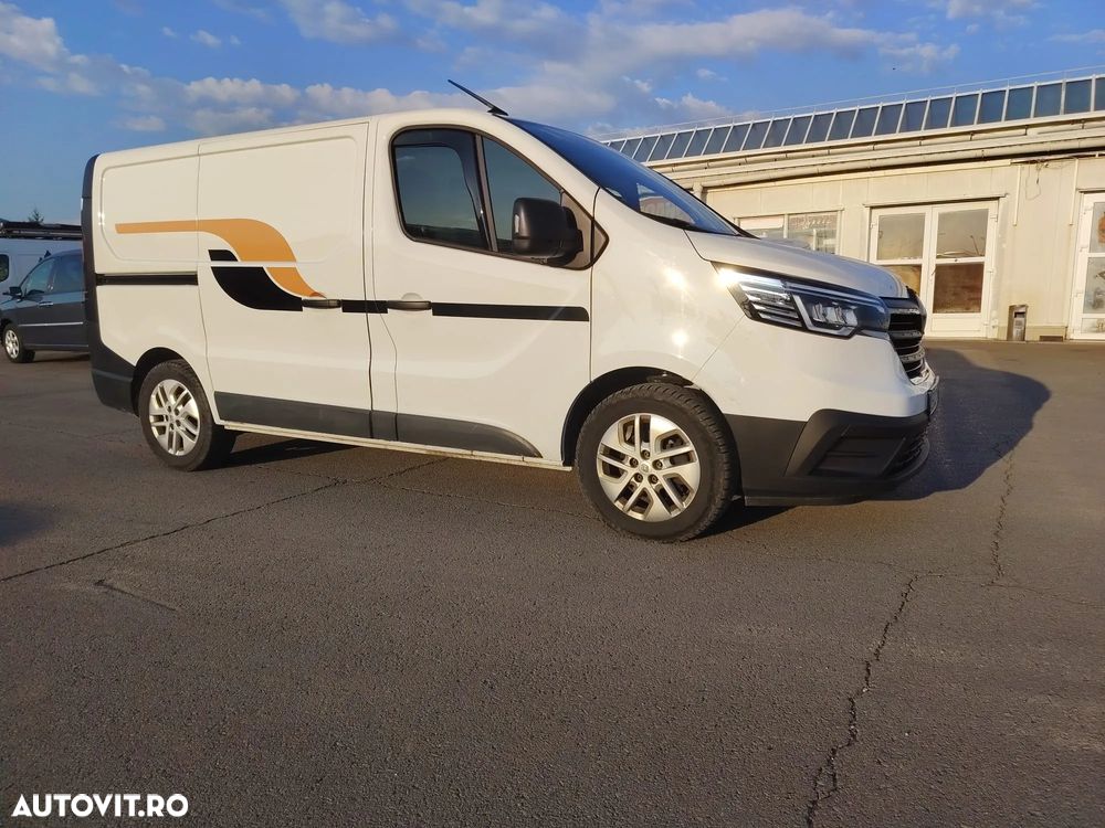 Renault Trafic 2.0 Blue dCi 110 S&S L1 8+1 Zen - 1