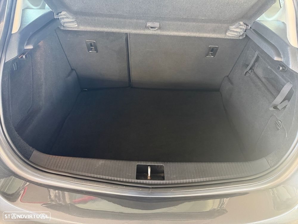 Opel Astra 1.7 CDTi Executive Start/Stop - 13