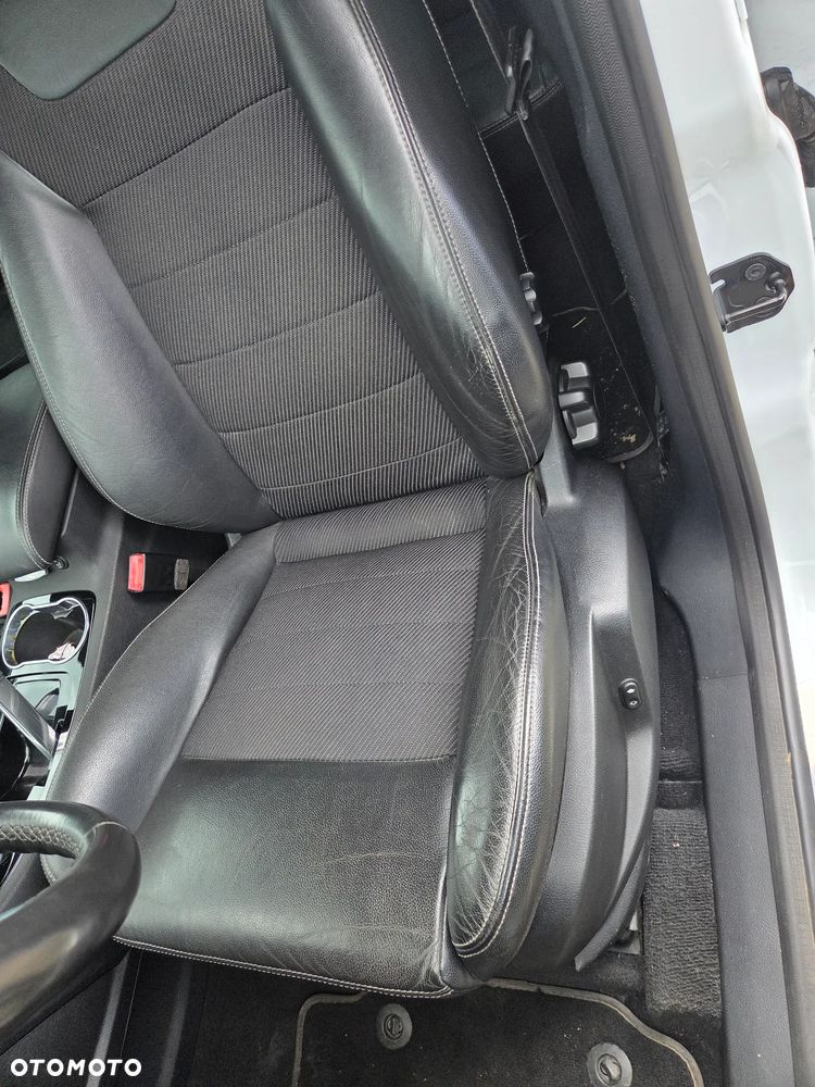 Ford S-Max 2.0 TDCi DPF Titanium - 8