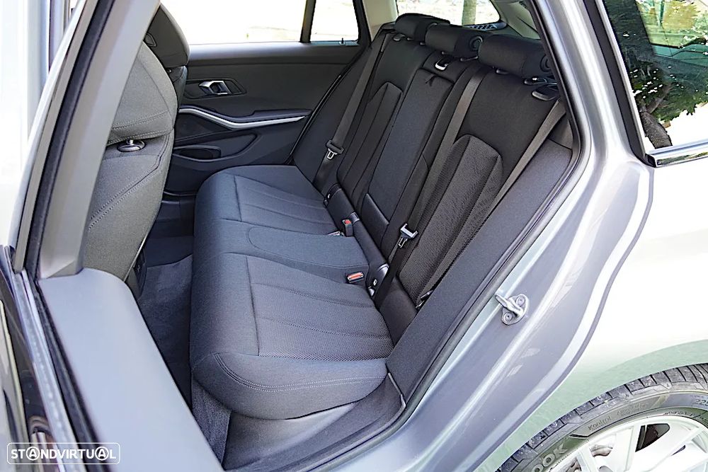 BMW 320 e Touring Corporate Edition Auto - 20