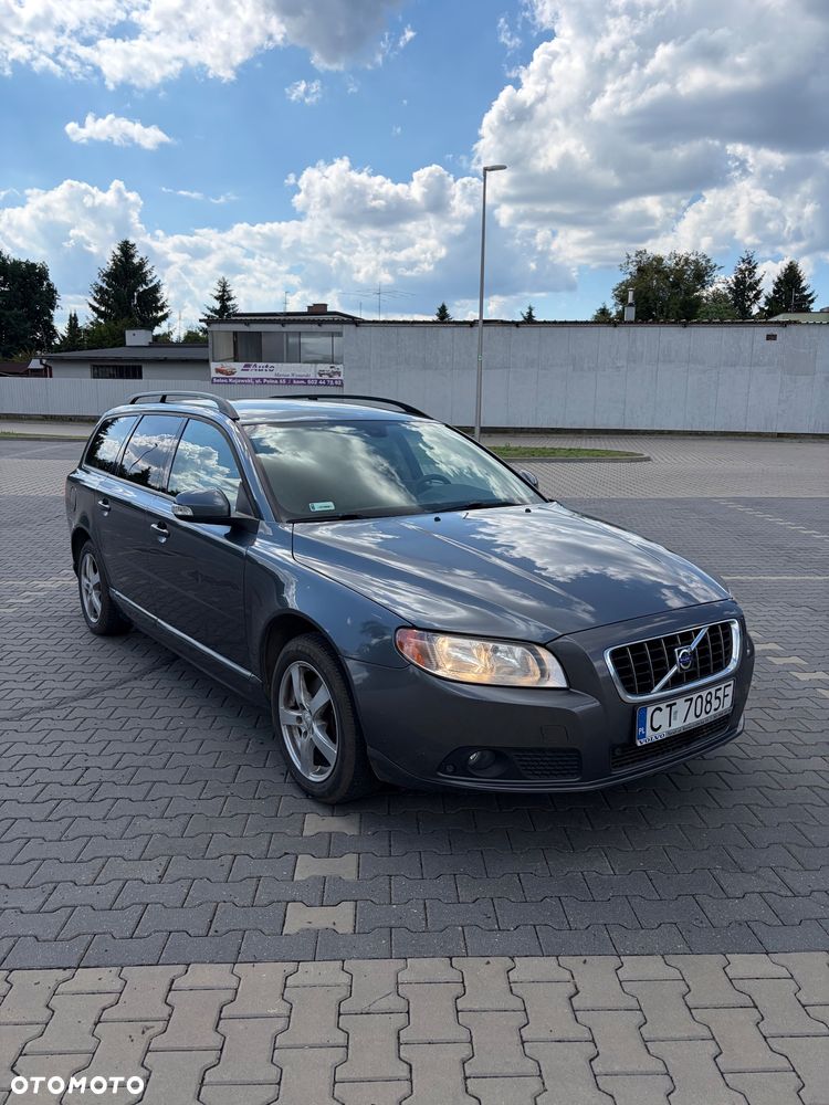 Volvo V70 2.0 Momentum - 2