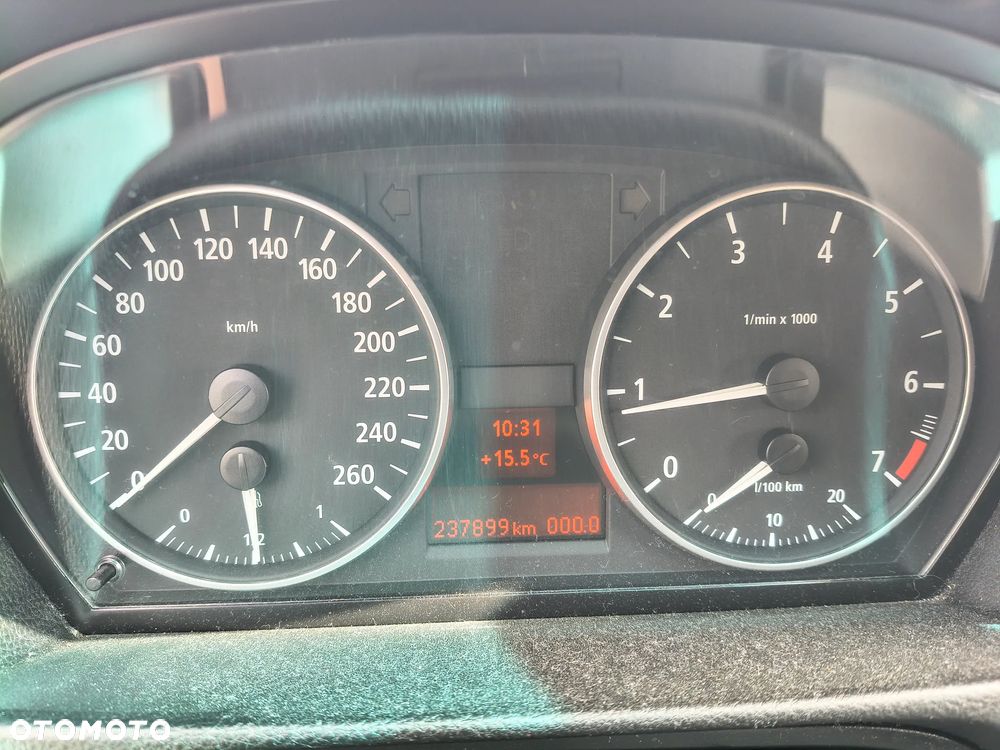 BMW Seria 3 - 25