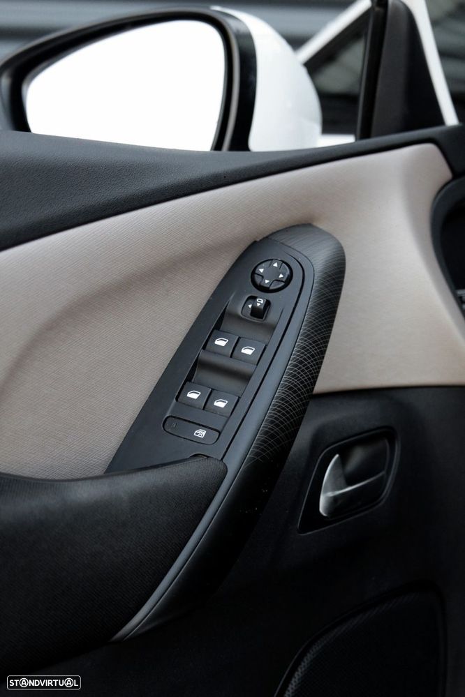 Citroën C4 Picasso 1.6 e-HDi Exclusive - 16