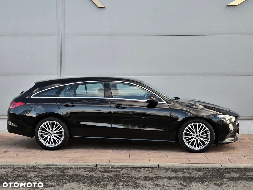 Mercedes-Benz CLA 200 7G-DCT Progressive - 11