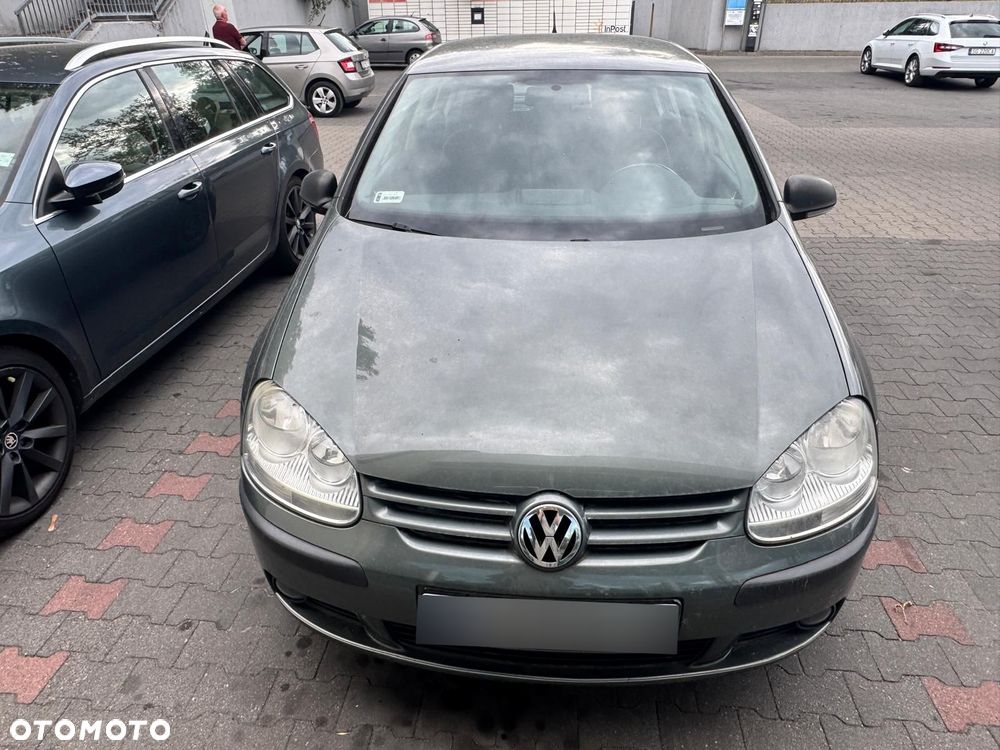 Volkswagen Golf - 1