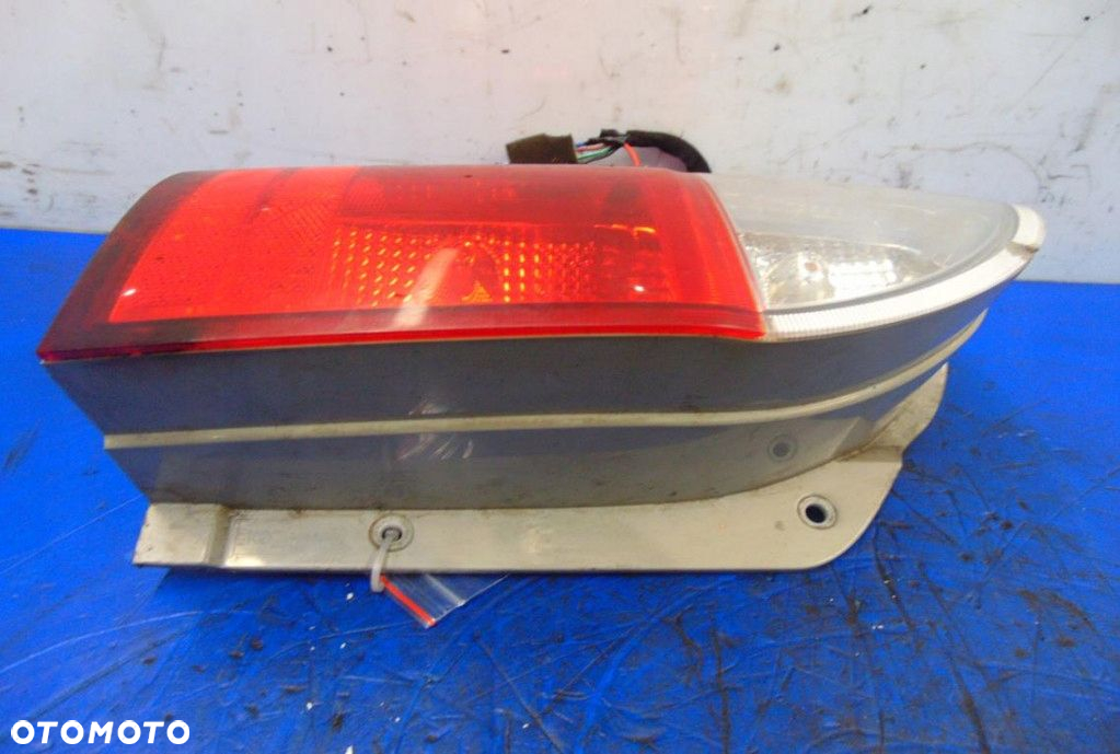 KIA PREGIO LAMPA TYŁ LEWA - 2