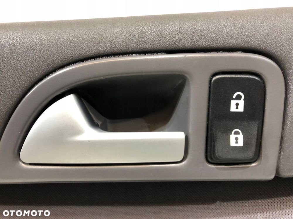 volvo v50 tapicerka boczek drzwi lewy przód 04-12 - 3