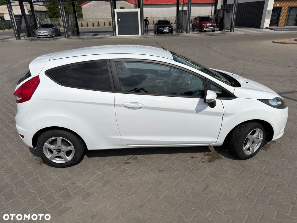 Ford Fiesta 1.25 Trend Edition - 25
