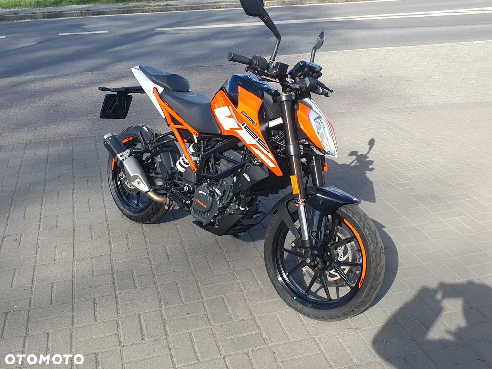 KTM Duke 125 - 21