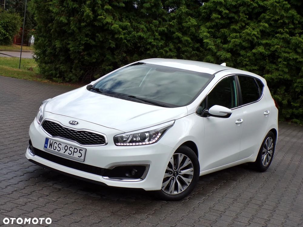 Kia Ceed 1.6 CRDi L - 11