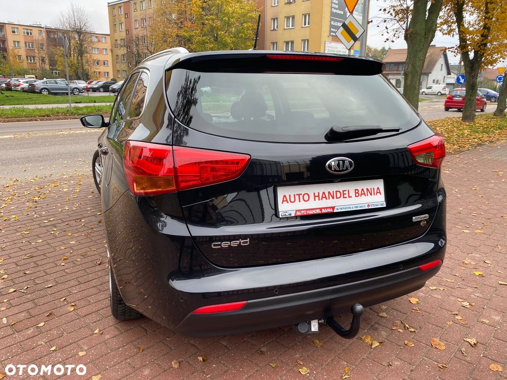 Kia Ceed 1.6 GDI Dream Team Edition - 19