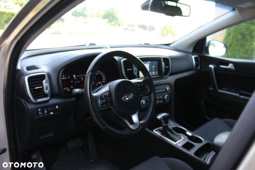 Kia Sportage 1.7 CRDI 2WD ISG Dream-Team Edition - 29