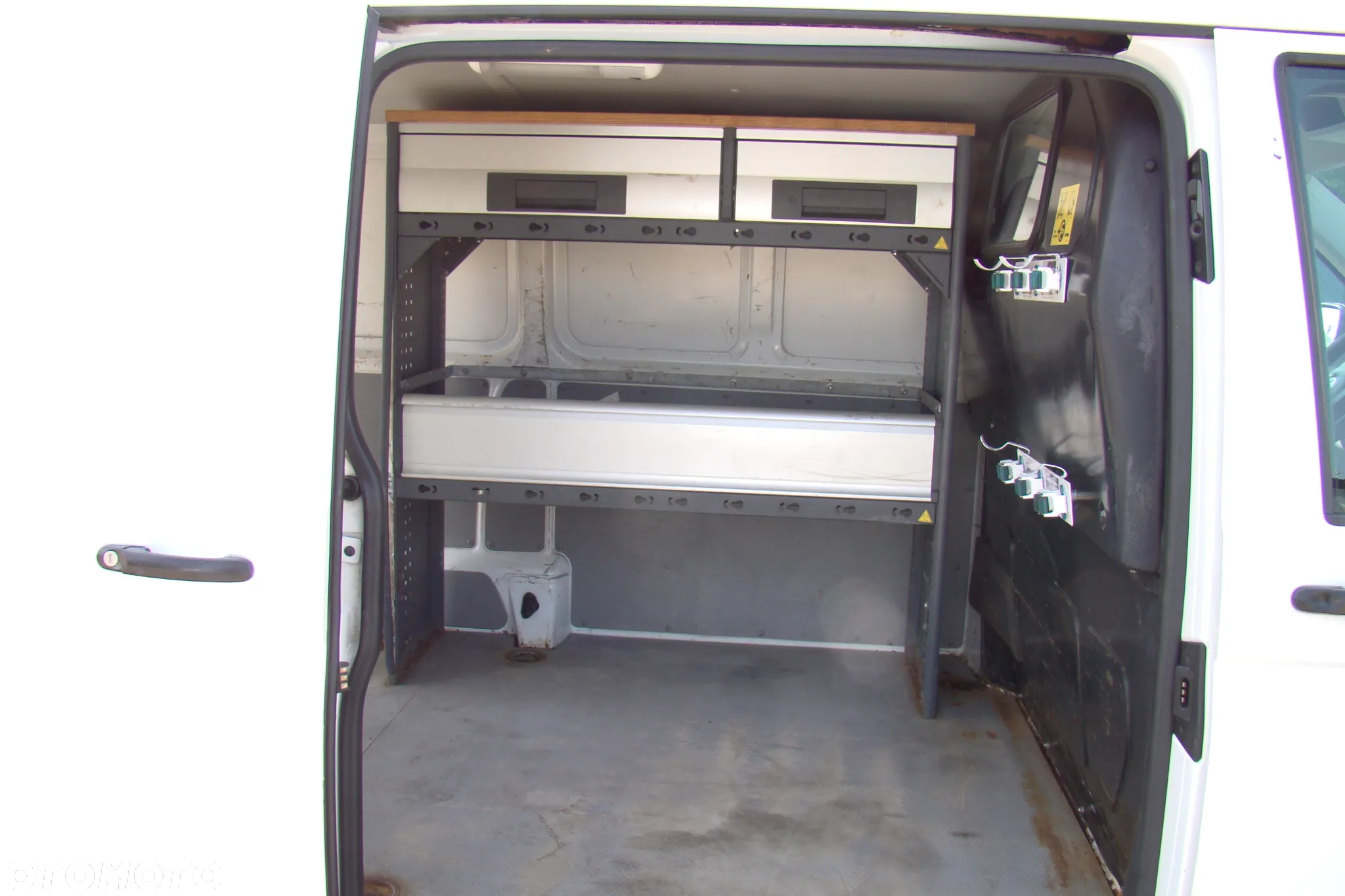 Volkswagen Transport - 11