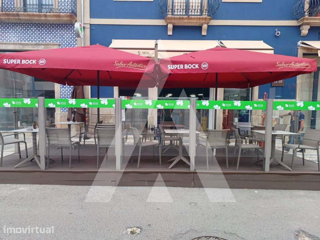 Café para Trespasse no Centro de Albergaria-a-Velha, com jogos da S... - Grande imagem: 4/32