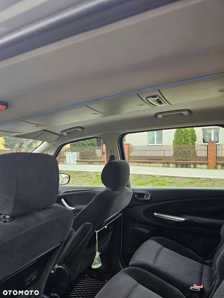 Ford Galaxy 2.0 Ghia - 8