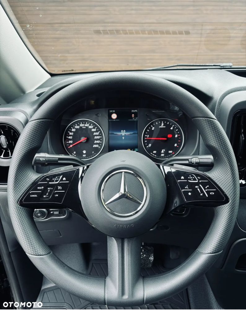 Mercedes-Benz Vito - 10