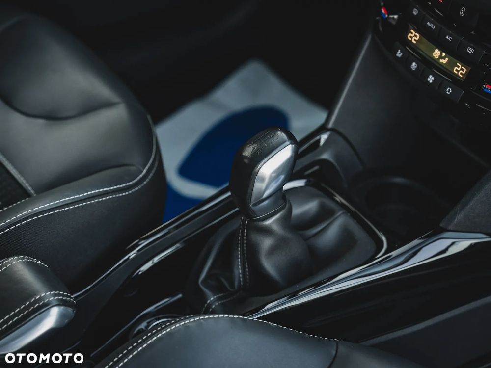 Peugeot 2008 PureTech 110 Stop&Start Allure - 23