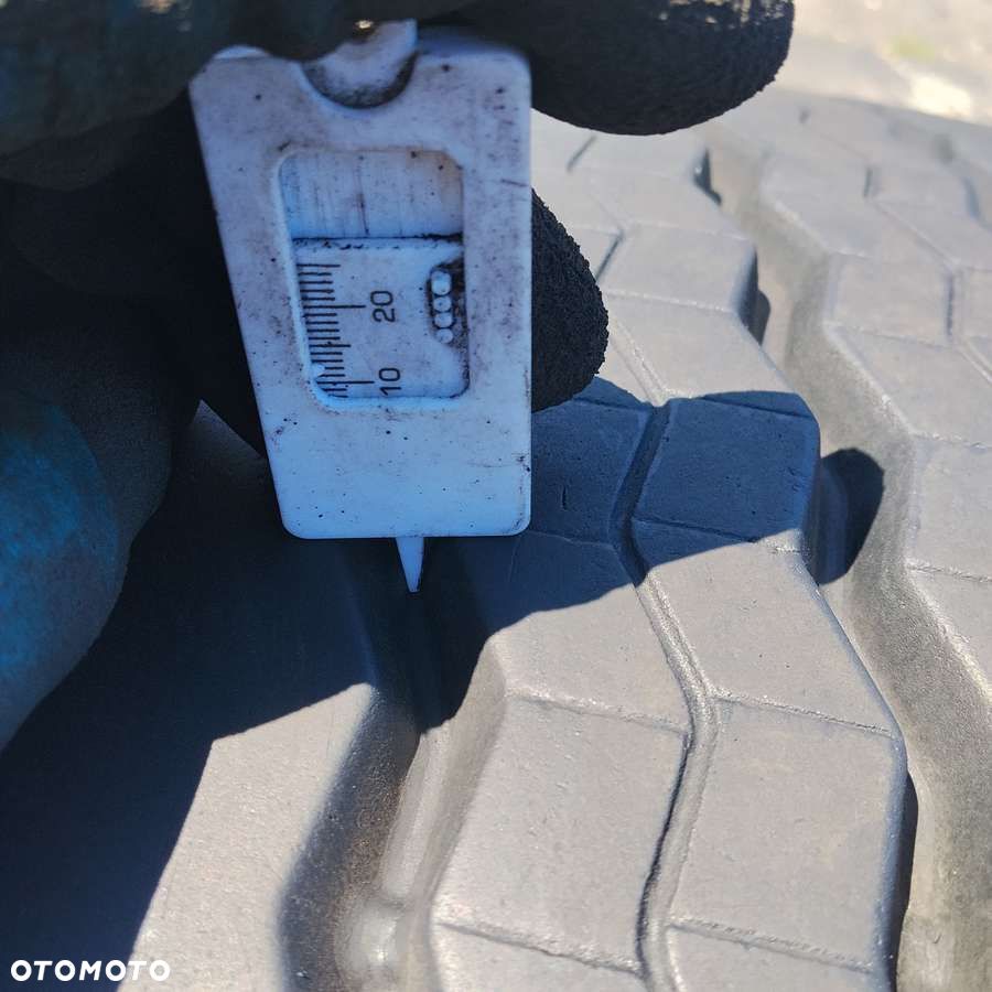 Komplet opon - 2 x 385/65 R22.5 Advance - 4