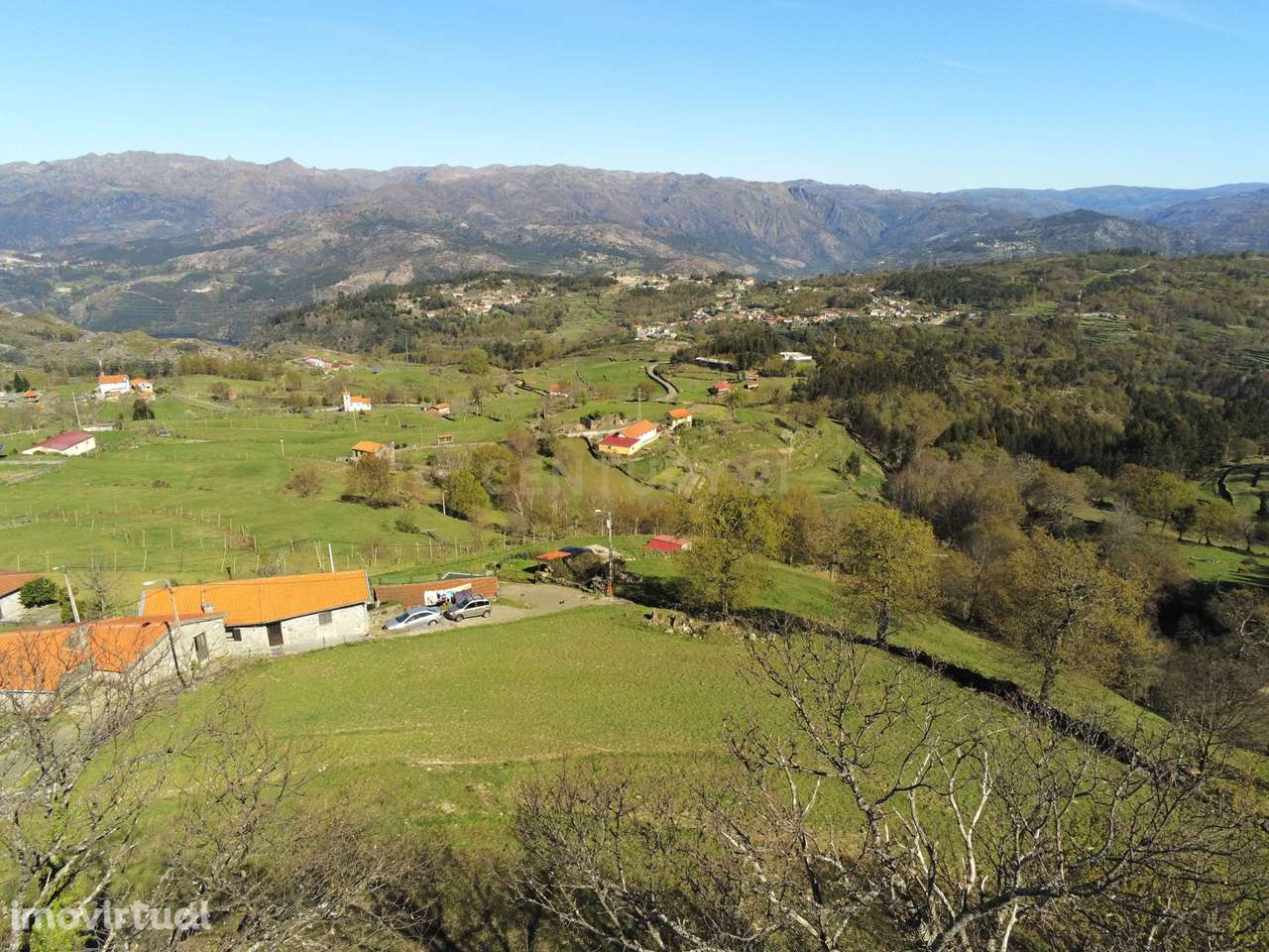 2 Terrenos um com 3.500m2  para construção e outro 1500m2  zona Gerês - Grande imagem: 4/24