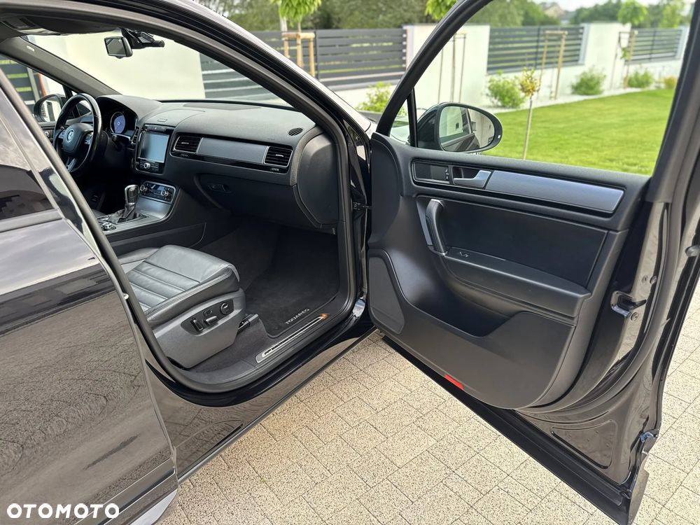 Volkswagen Touareg 3.0 V6 TDI BMT Perfectline R-Style - 28