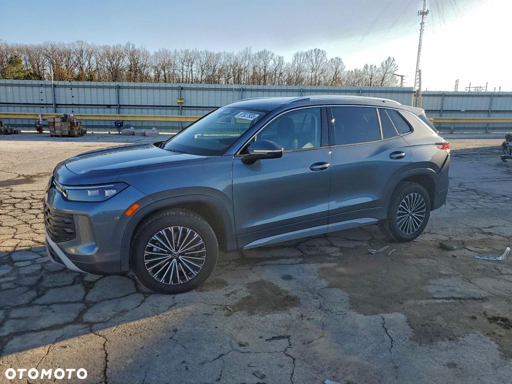 Volkswagen Tiguan - 2