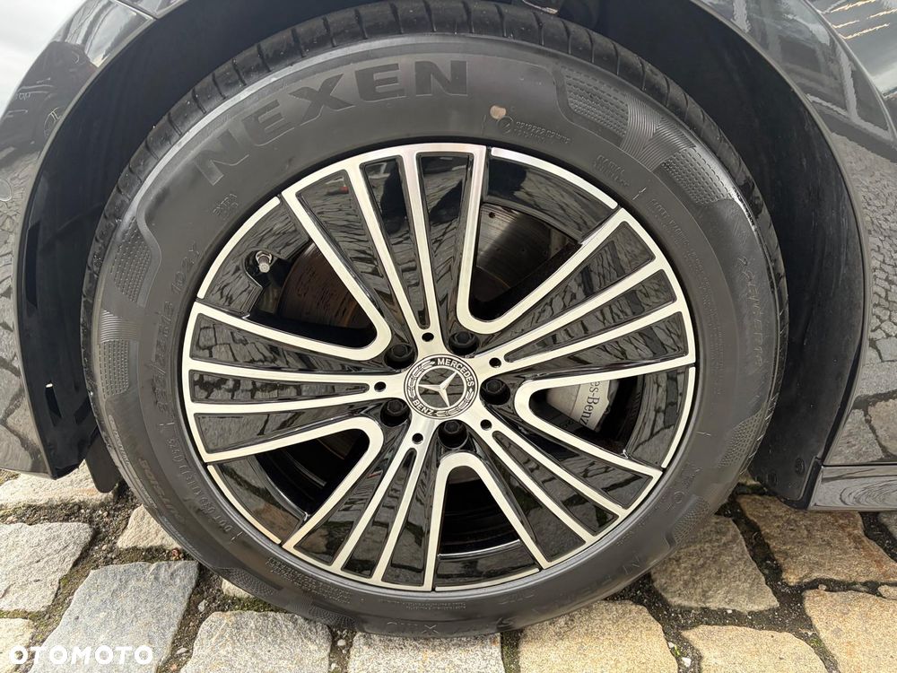 Mercedes-Benz Klasa E 220 d mHEV 4-Matic Exclusive 9G-Tronic - 12