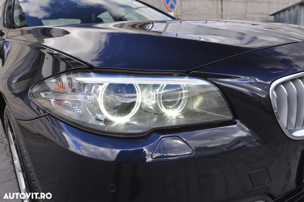 BMW Seria 5 525d xDrive AT - 11