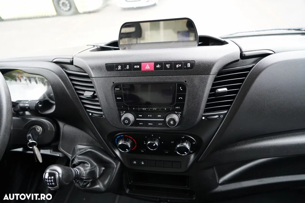 Iveco DAILY 35-140 / FRIGORIFER / PULSOR 400 UNITATE / LIFT / TWIN / - 30