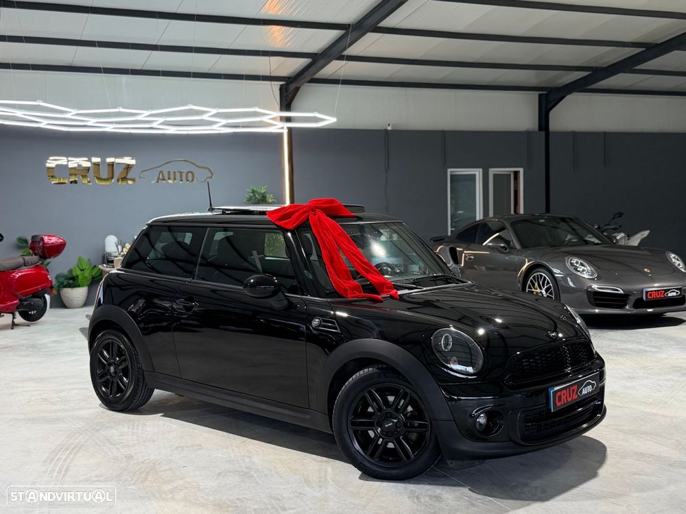 MINI 3 Portas Cooper D - 2