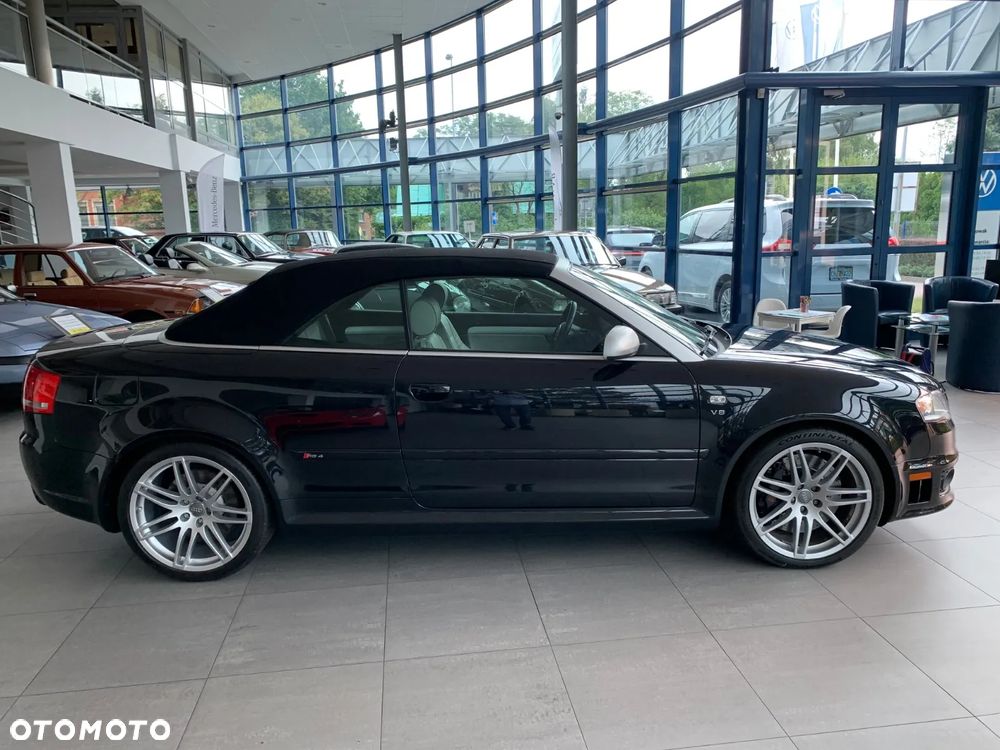 Audi RS4 Cabrio - 8