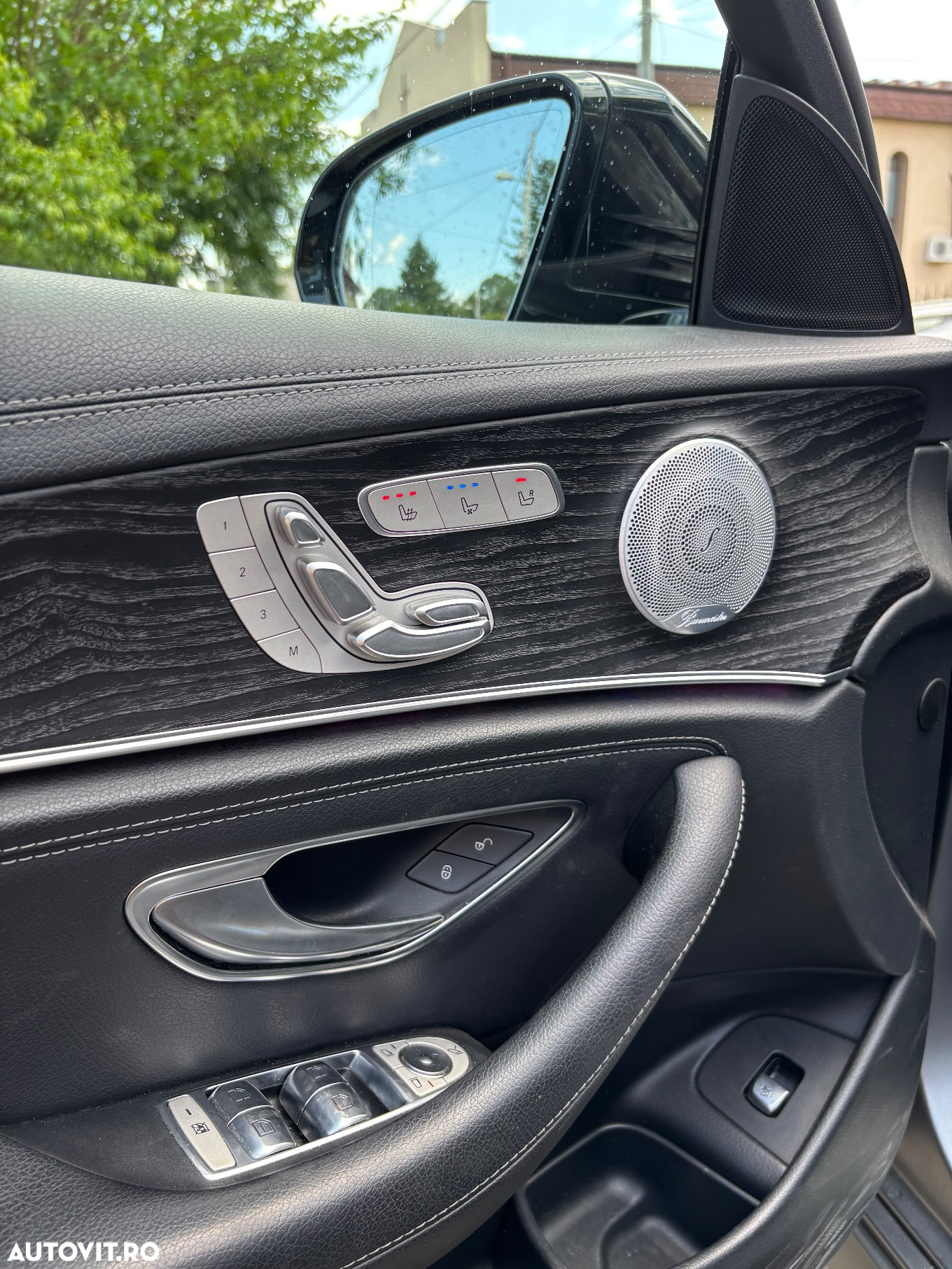 Mercedes-Benz E 300 de T 9G-TRONIC AMG Line - 11
