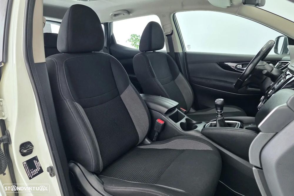 Nissan Qashqai 1.7 dCi N-Connecta - 12