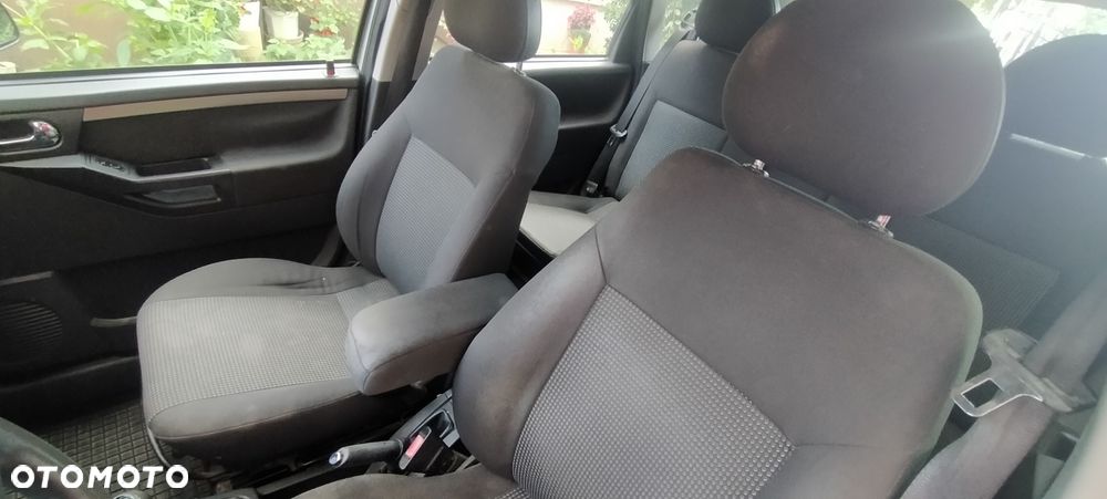 Opel Meriva - 8