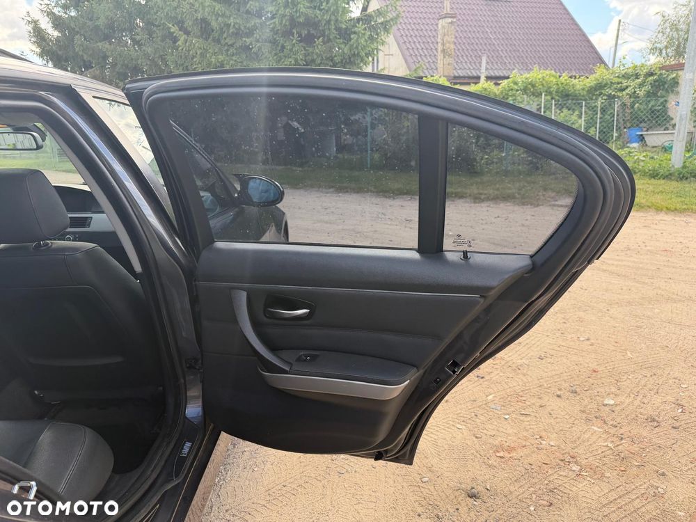 BMW Seria 3 320i Edition Lifestyle - 26